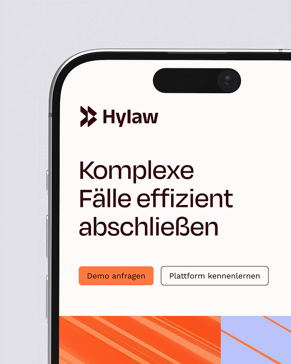 Hylaw Mobile-Website mit Hero-Headline „Rechtsfälle effizient abschließen" und Call-to-Action